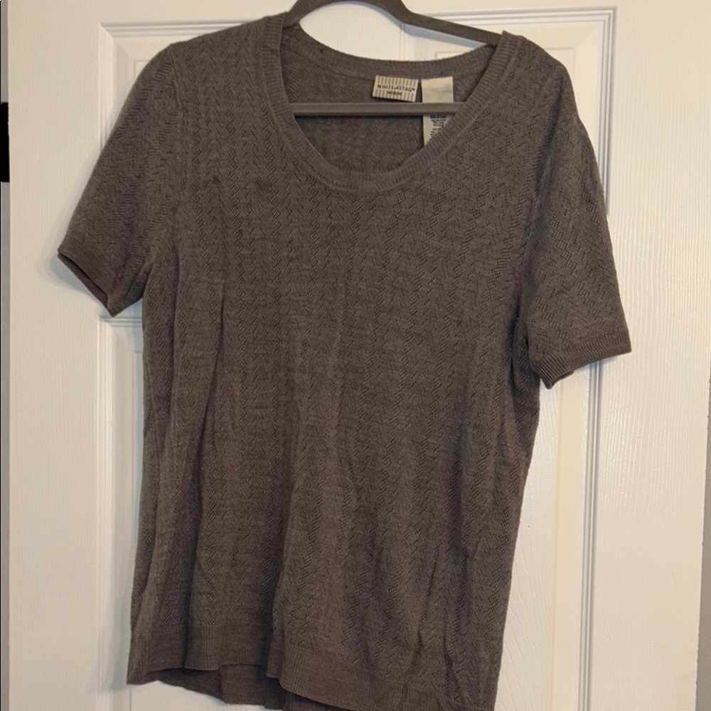 White Stag Heather Gray Knit Top